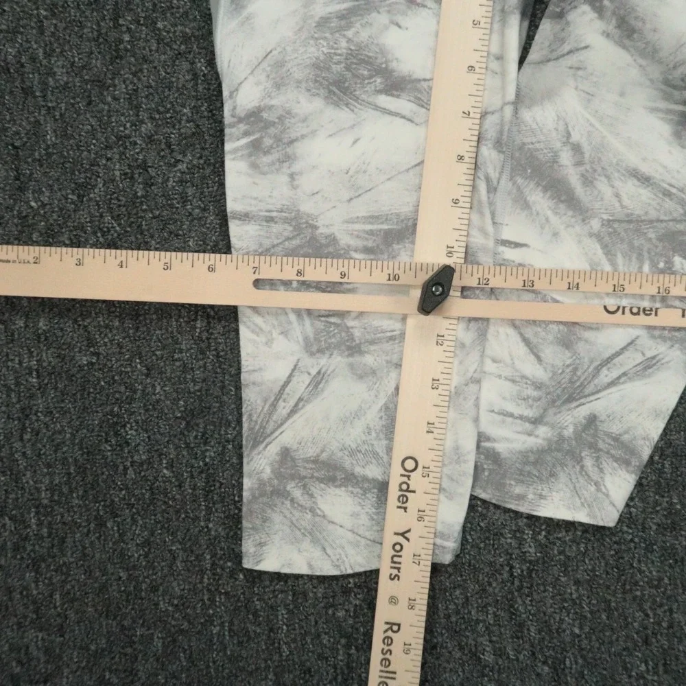 Lululemon Leggings Womens 6 Pace Perfect Crop Breeze By White Light Cast 17